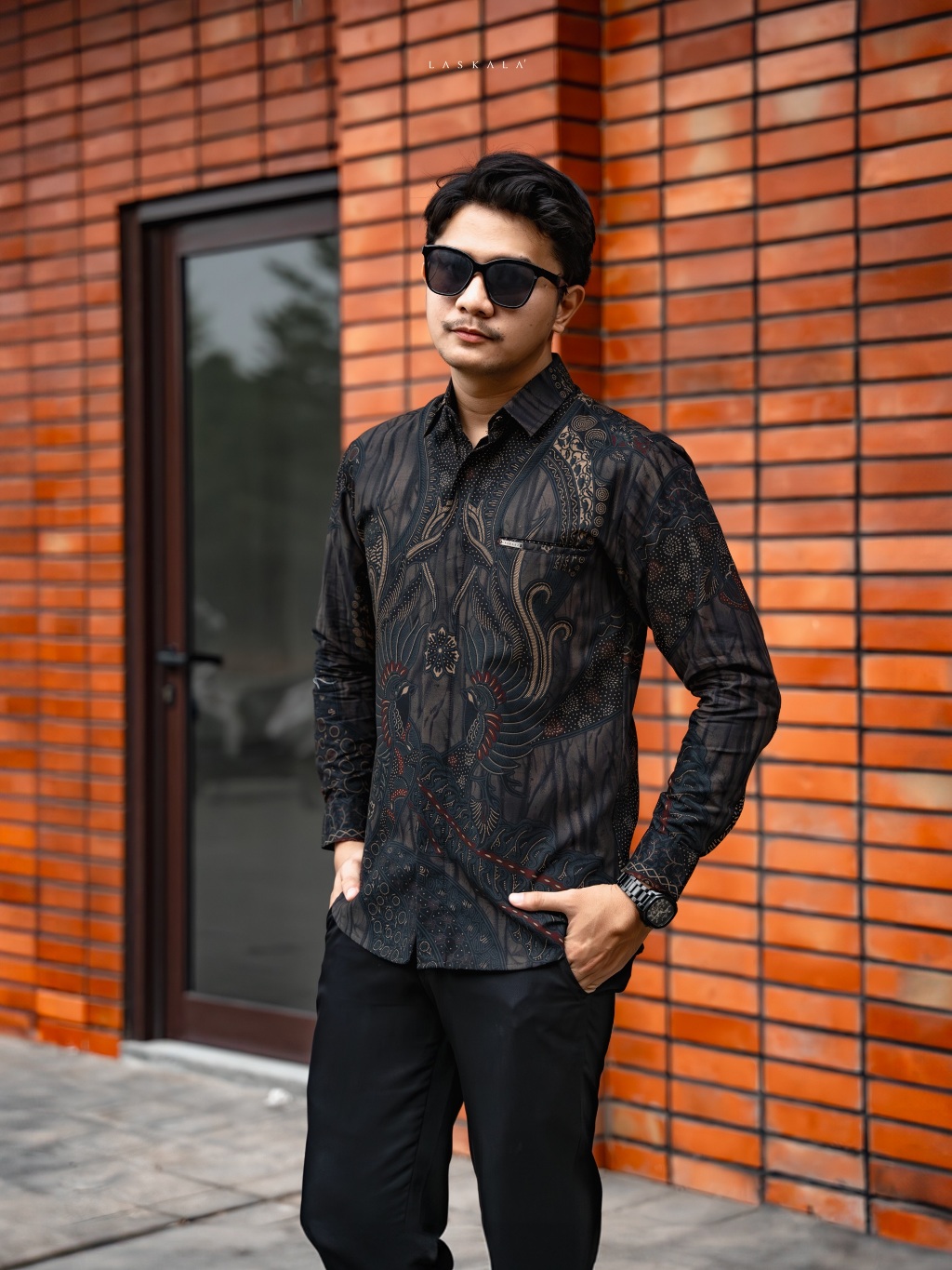 Kemeja Batik Slim Fit